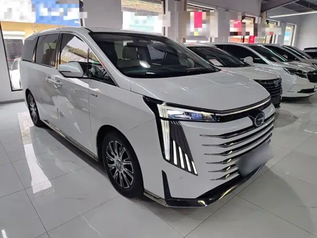 GAC Trumpchi E9 — Фото автомобиля 3