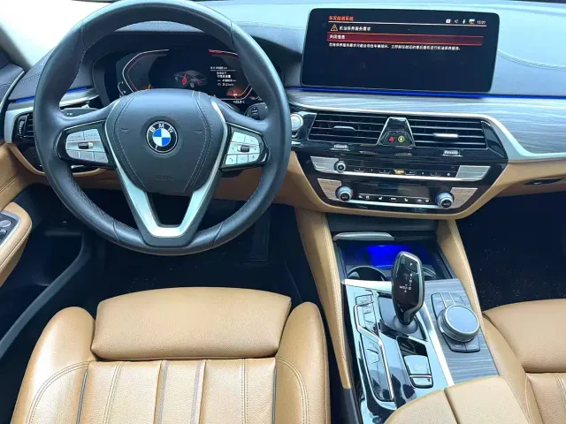 BMW 6 Series Gran Turismo — Фото автомобиля 9
