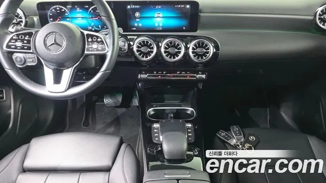 Mercedes-Benz A-Class — Фото автомобиля 15