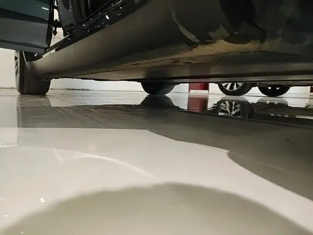 Tesla Model Y — Фото автомобиля 20