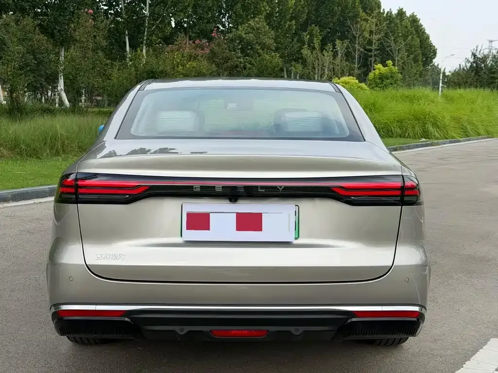 Geely Galaxy Galaxy Stellar 6 2025 Base Version — Фото автомобиля 10