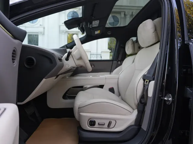 Li Auto i6 — Фото автомобиля 12