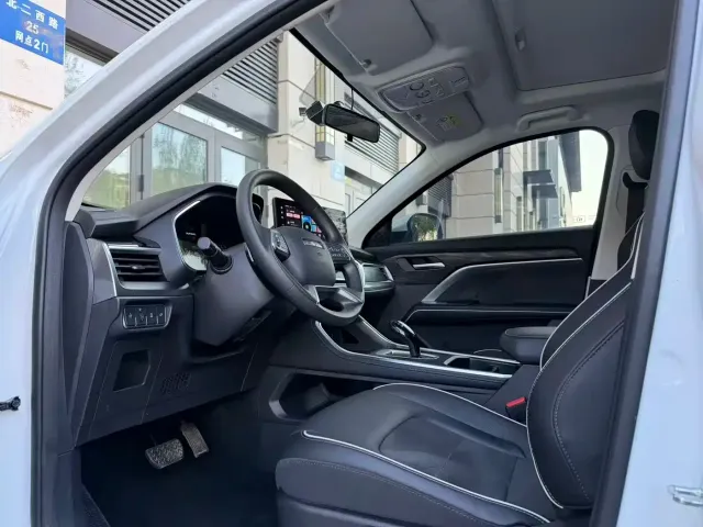 Haval Haval H6 2023 National Trend Edition 1.5T Automatic Urban — Фото автомобиля 4