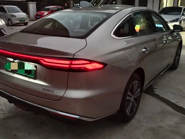 Geely Galaxy Stellar 6 — Фото автомобиля 4