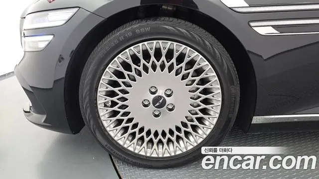 Genesis G80 Бензин 2.5 турбо AWD — Фото автомобиля 5