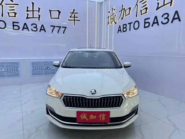 Škoda Rapid 2022 1.5L Automatic Comfort Edition — Фото автомобиля 2