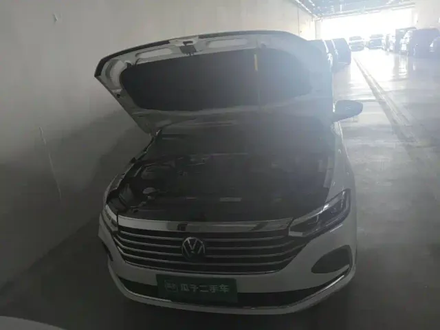 Volkswagen Lavida — Фото автомобиля 22
