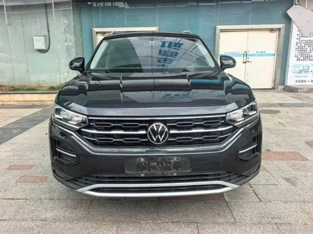 Фотография автомобиля — Volkswagen Tayron