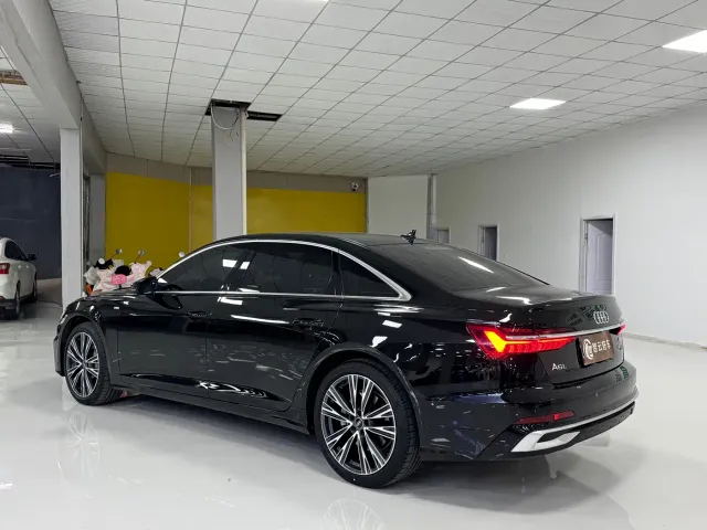 Audi A6L — Фото автомобиля 7