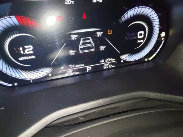 Geely Emgrand — Фото автомобиля 13