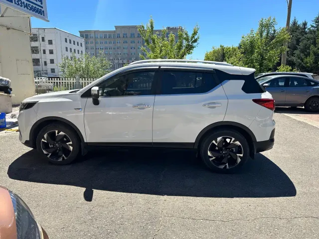 GAC Trumpchi GS3 — Фото автомобиля 3