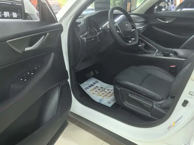 Changan CS35 Plus — Фото автомобиля 5