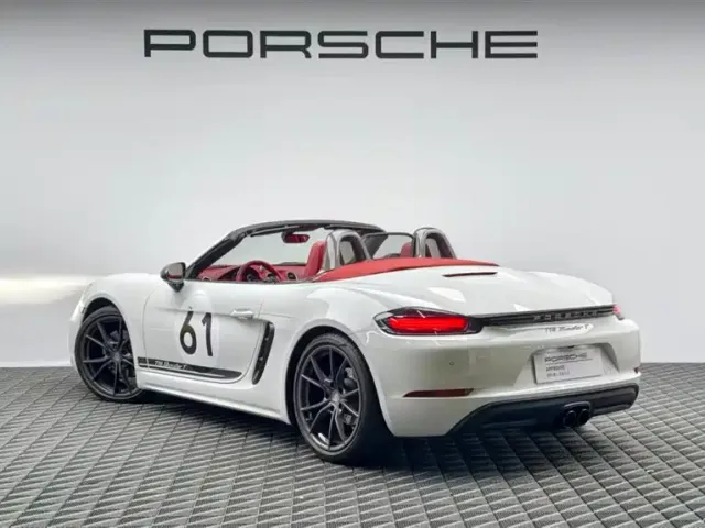 Porsche 718 — Фото автомобиля 6
