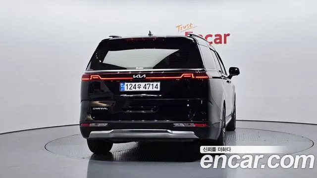 Kia Canival Carnival 4 поколение Дизель 7 мест Signature — Фото автомобиля 4