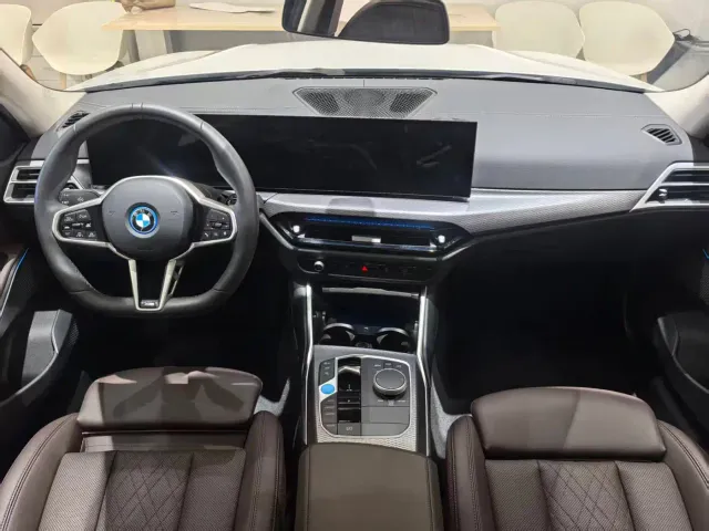 BMW i3 — Фото автомобиля 9