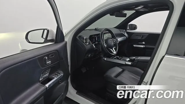 Mercedes-Benz GLB-Class — Фото автомобиля 15