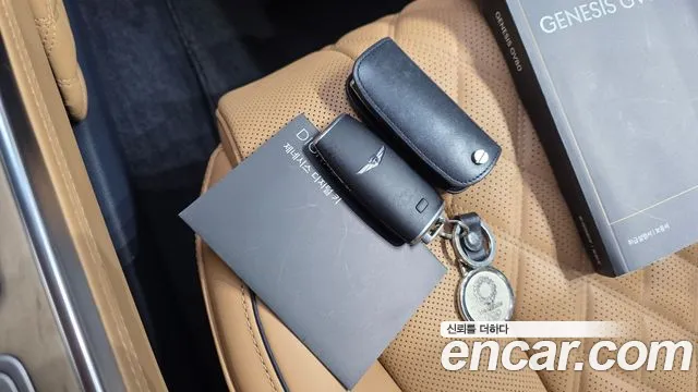 Genesis GV80 — Фото автомобиля 22