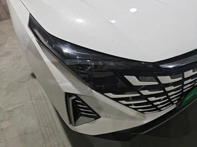 Changan UNI-Z — Фото автомобиля 8