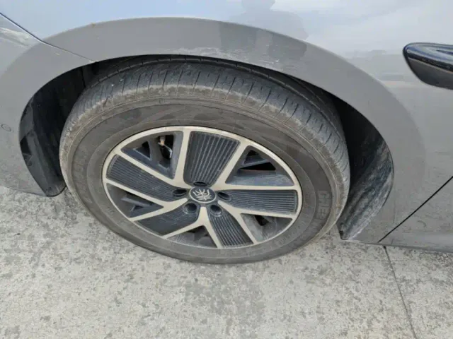 BYD Qin L — Фото автомобиля 22