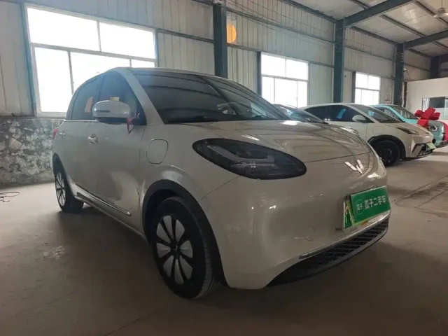 Wuling Bingo — Фото автомобиля 3