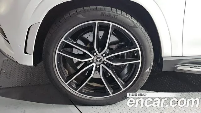 Mercedes-Benz GLS-Class — Фото автомобиля 5