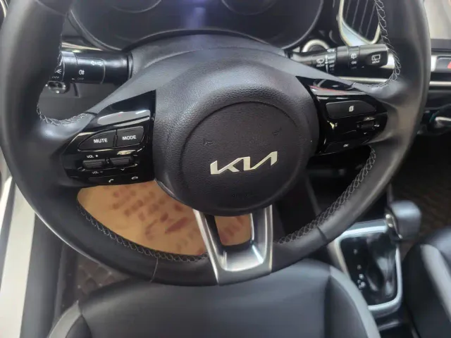 Kia KX1 — Фото автомобиля 6