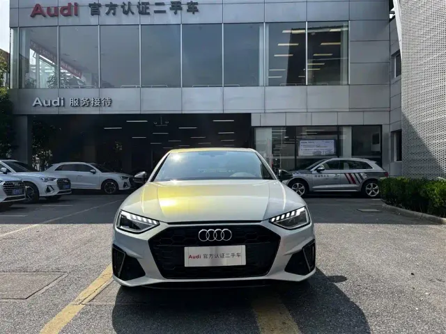 Audi A4L — Фото автомобиля 2