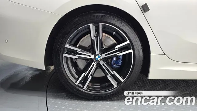 BMW 3-Series 3 серия (G20) 320i Touring M Sport — Фото автомобиля 4