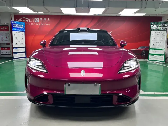 Shangjie Z7 — Фото автомобиля 2
