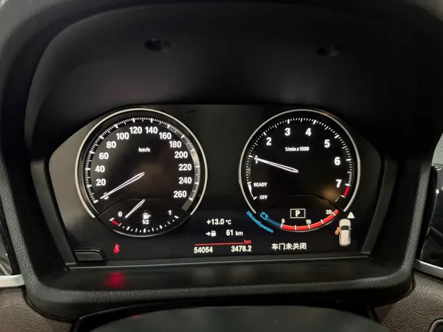 BMW X1 — Фото автомобиля 11