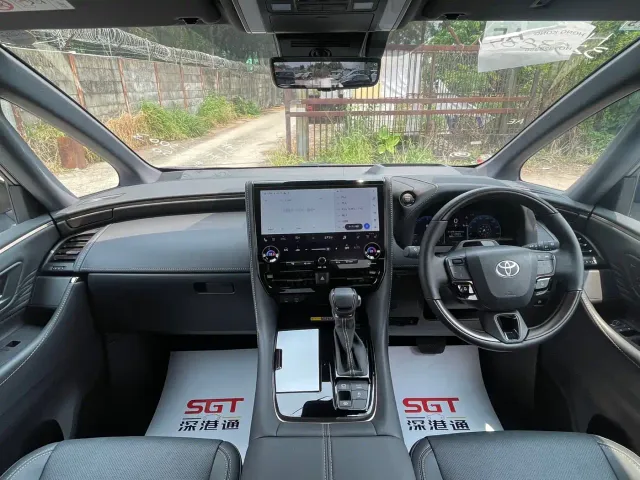 Toyota Alphard — Фото автомобиля 8