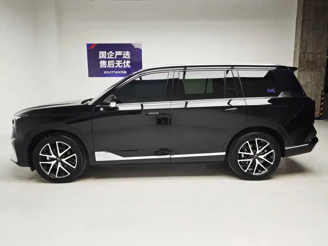 GAC Trumpchi GS8 — Фото автомобиля 9