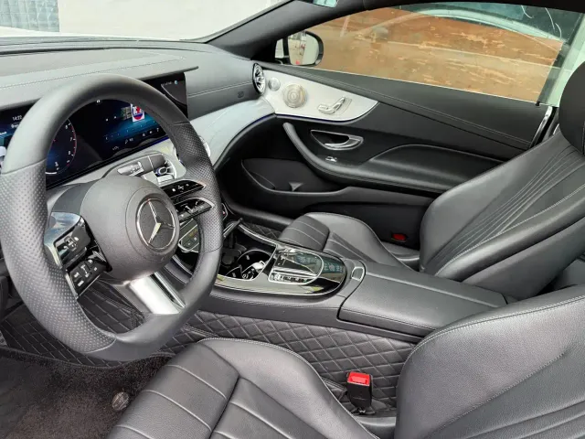 Mercedes-Benz E-Class — Фото автомобиля 8