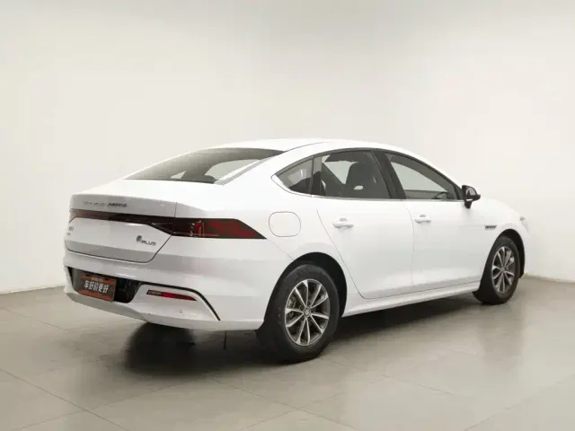 BYD Qin PLUS — Фото автомобиля 2