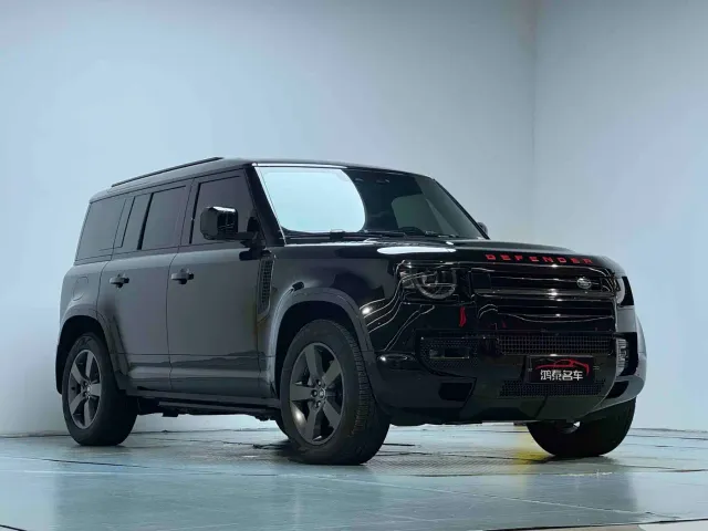 Land Rover Defender — Фото автомобиля 3