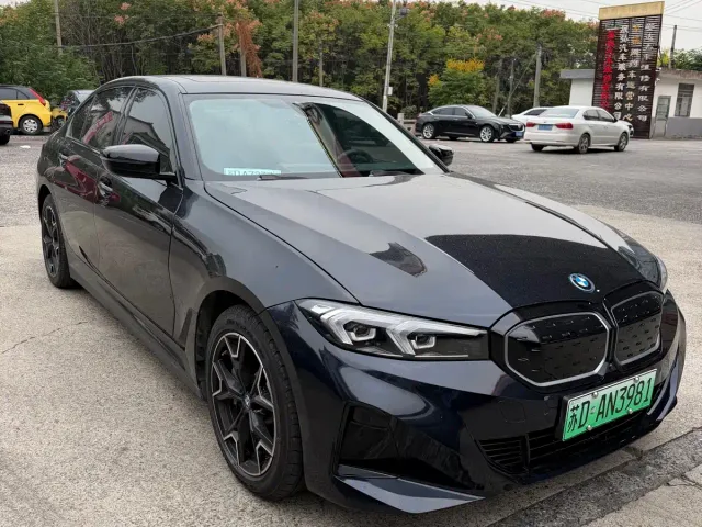 BMW i3 — Фото автомобиля 3