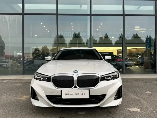 BMW i3 — Фото автомобиля 2
