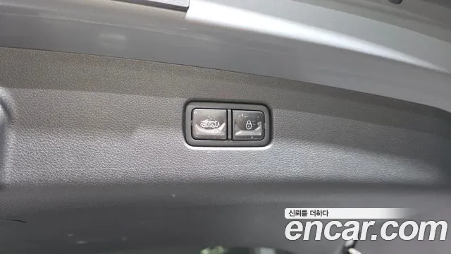 Genesis GV70 2.5T Бензин AWD — Фото автомобиля 28