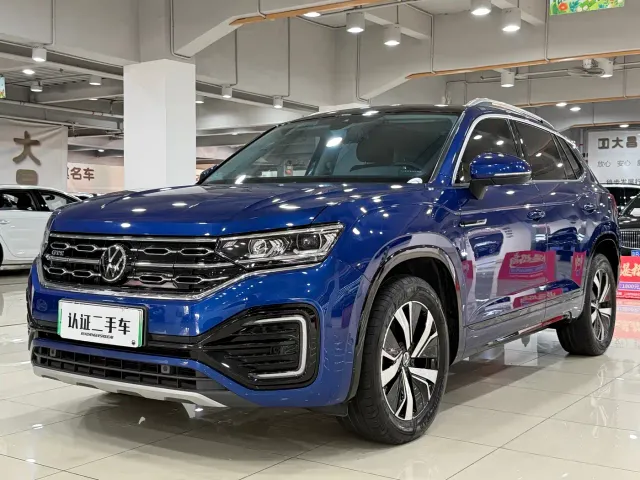Фотография автомобиля — Volkswagen Tayron GTE Plug-in Hybrid