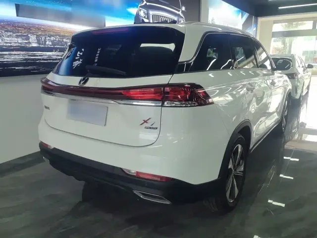 Changan X7 Plus — Фото автомобиля 6