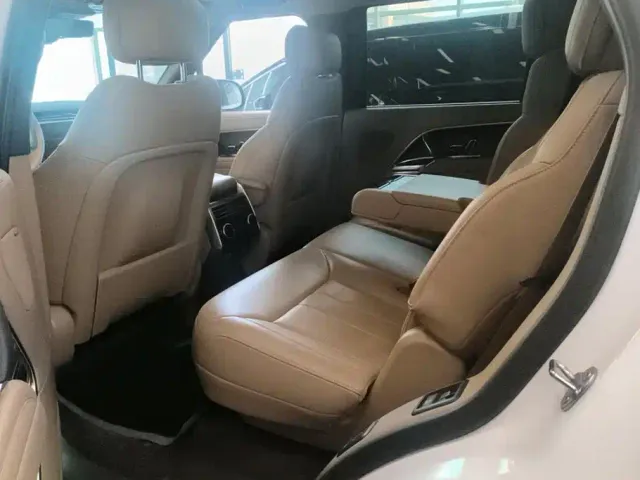 Land Rover Range Rover — Фото автомобиля 11