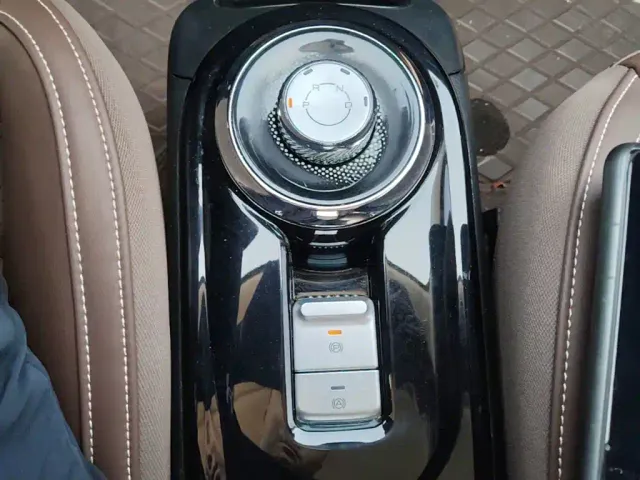 Wuling Bingo — Фото автомобиля 13