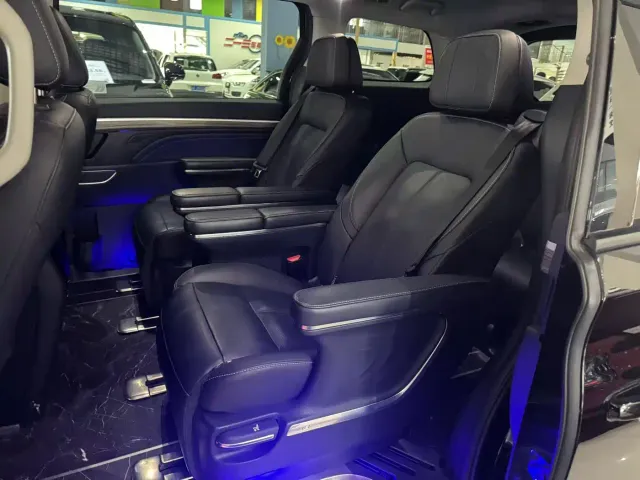GAC Trumpchi M8 — Фото автомобиля 7