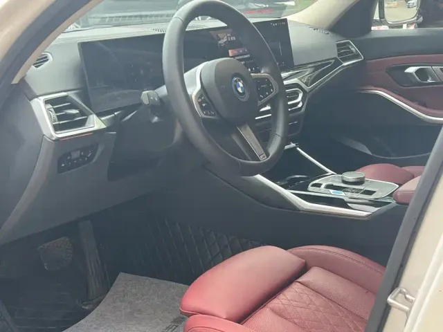 BMW i3 — Фото автомобиля 4