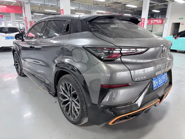 Changan UNI-T — Фото автомобиля 15