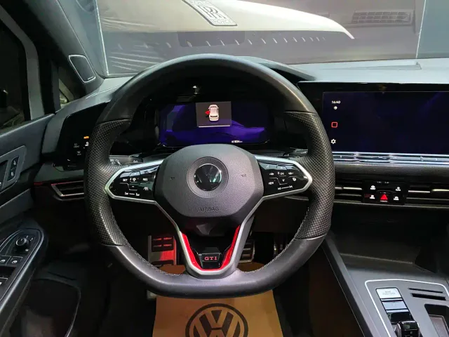 Volkswagen Golf GTI — Фото автомобиля 7