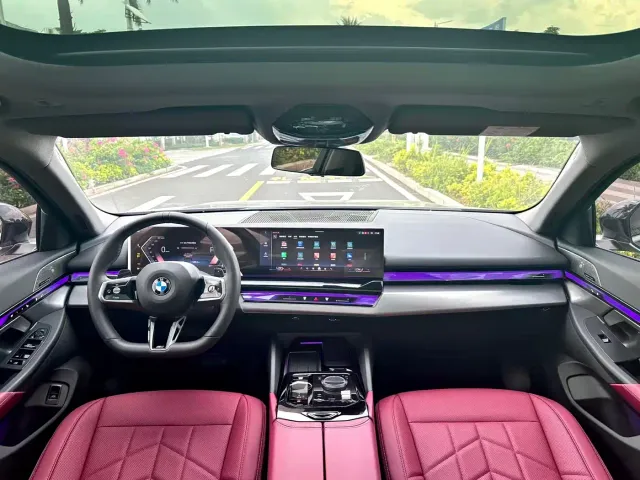 BMW 5 Series — Фото автомобиля 5