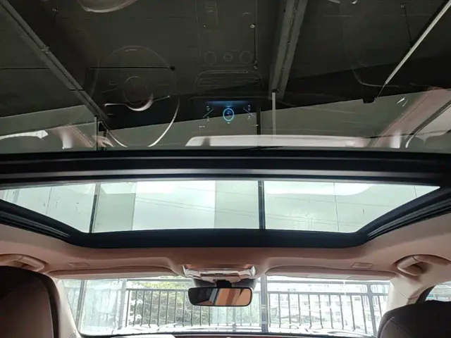 Hongqi H9 — Фото автомобиля 17