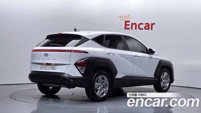 Hyundai Kona — Фото автомобиля 2