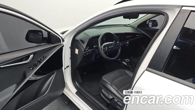 Kia Niro New — Фото автомобиля 17